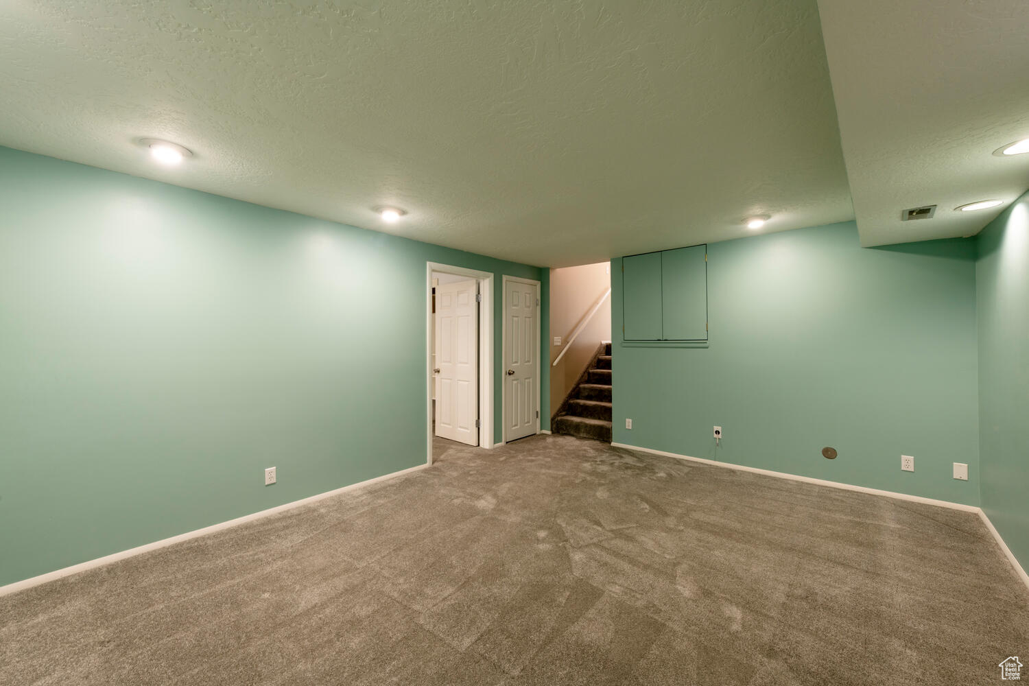 578 E Sarah Ln, Sandy, Utah image 17