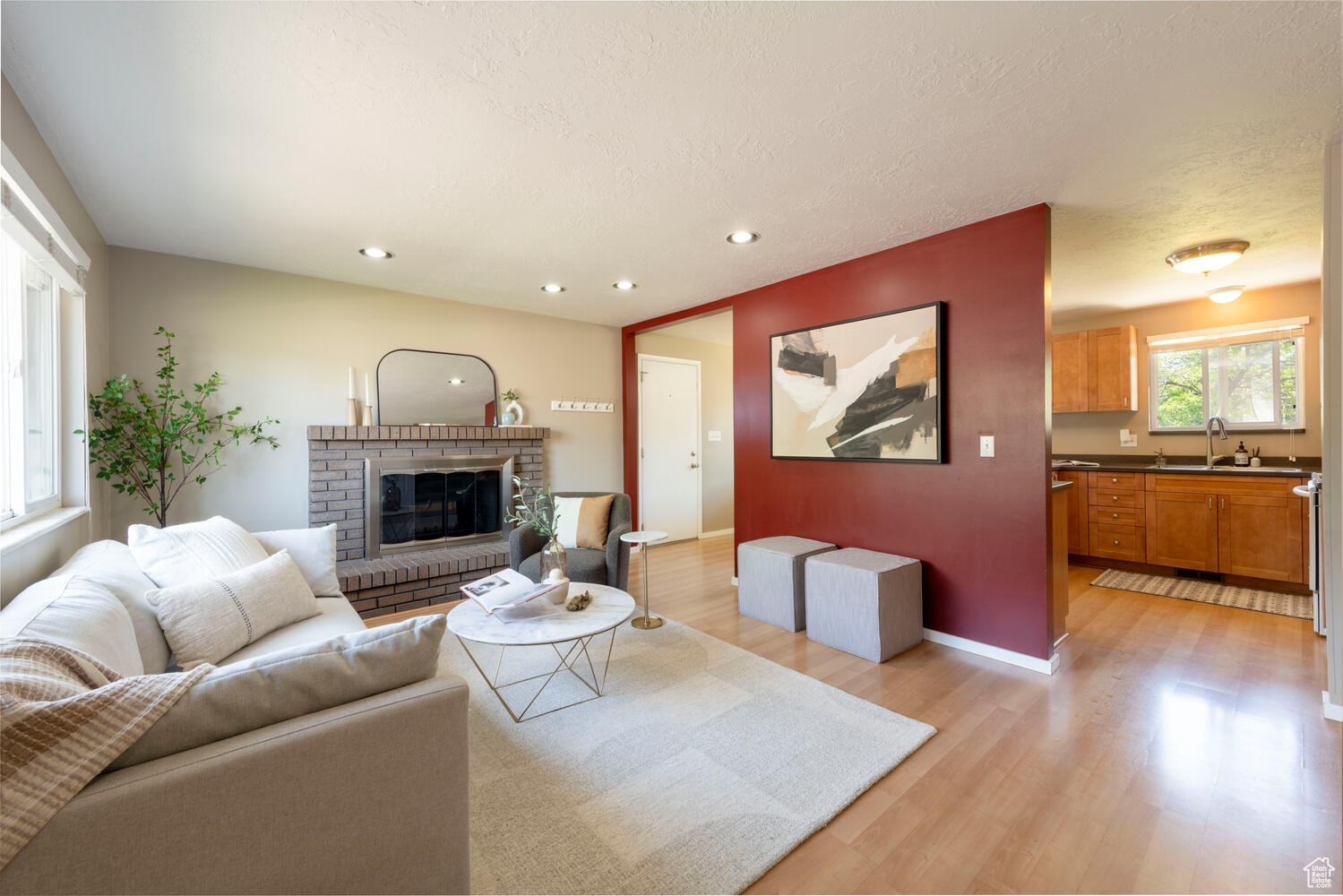 578 E Sarah Ln, Sandy, Utah image 2