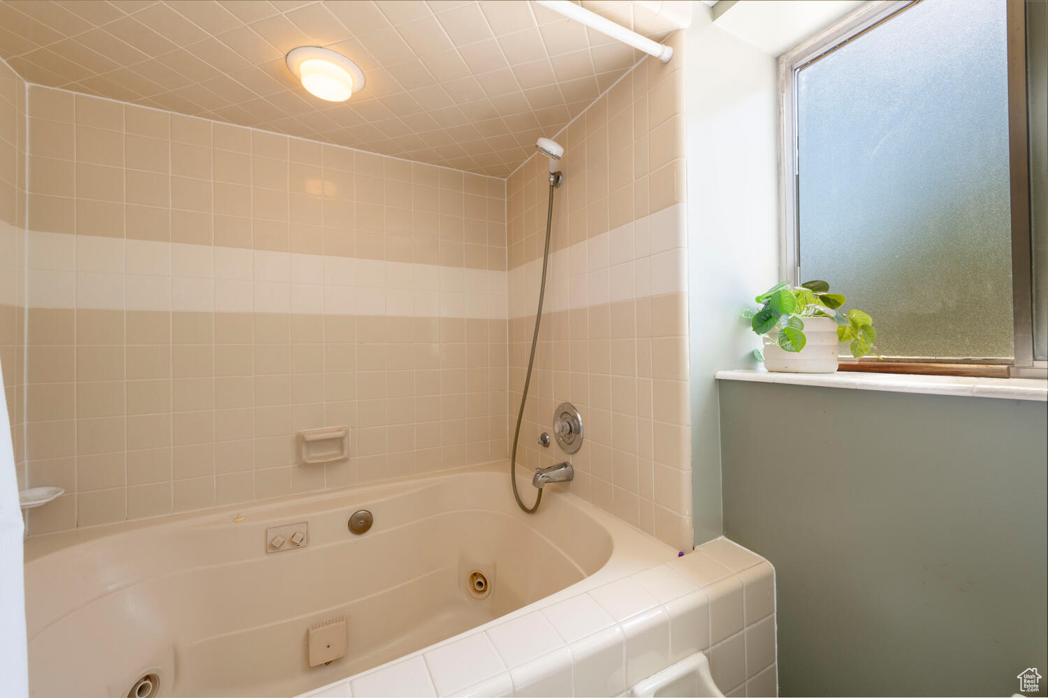 578 E Sarah Ln, Sandy, Utah image 13