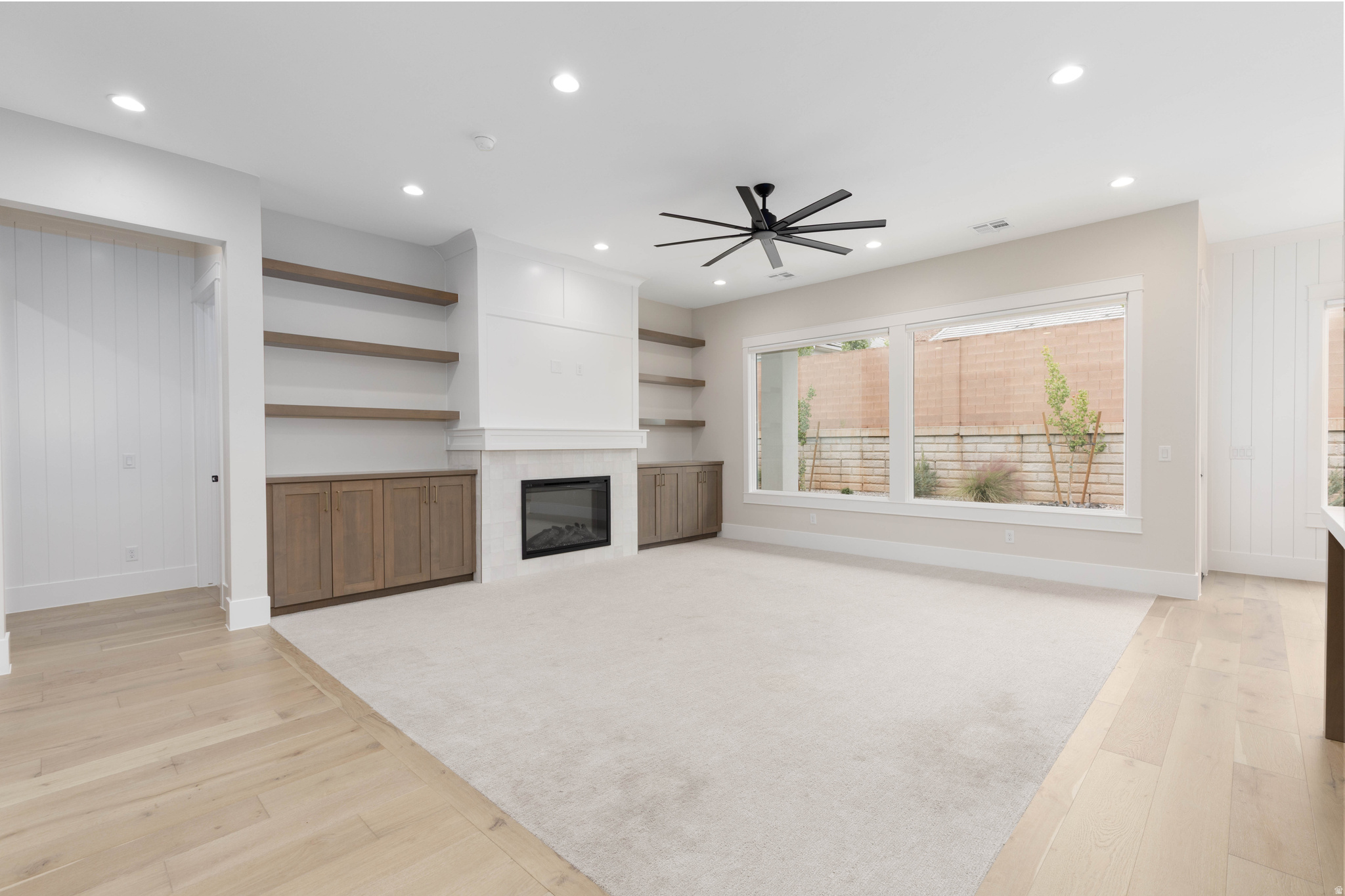 RED MESA AT SUNRISE VALLEY 3 - Residential