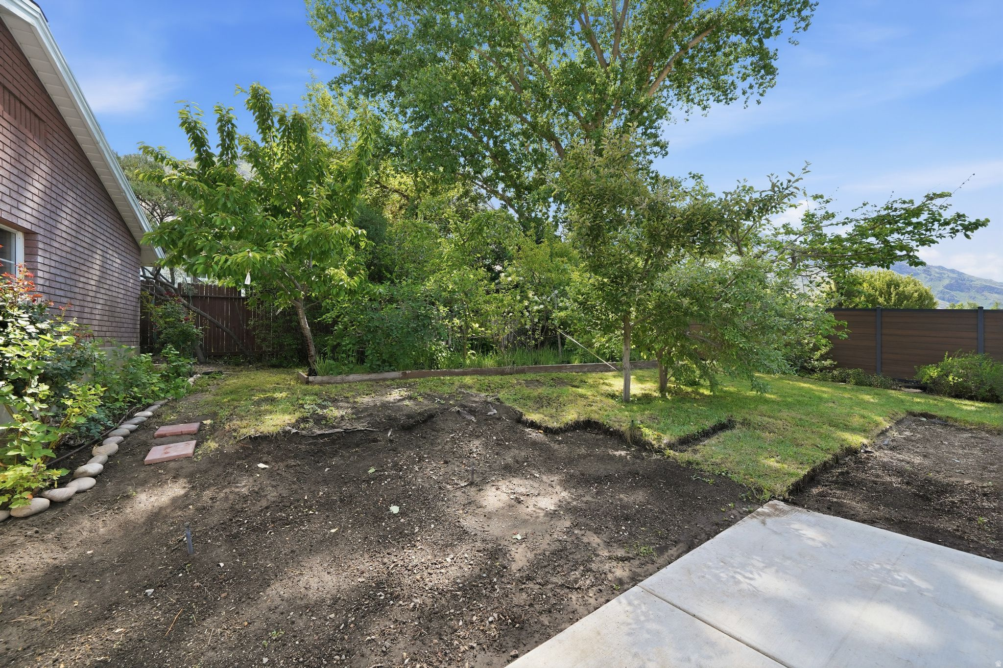 INDIAN HILLS - Residential