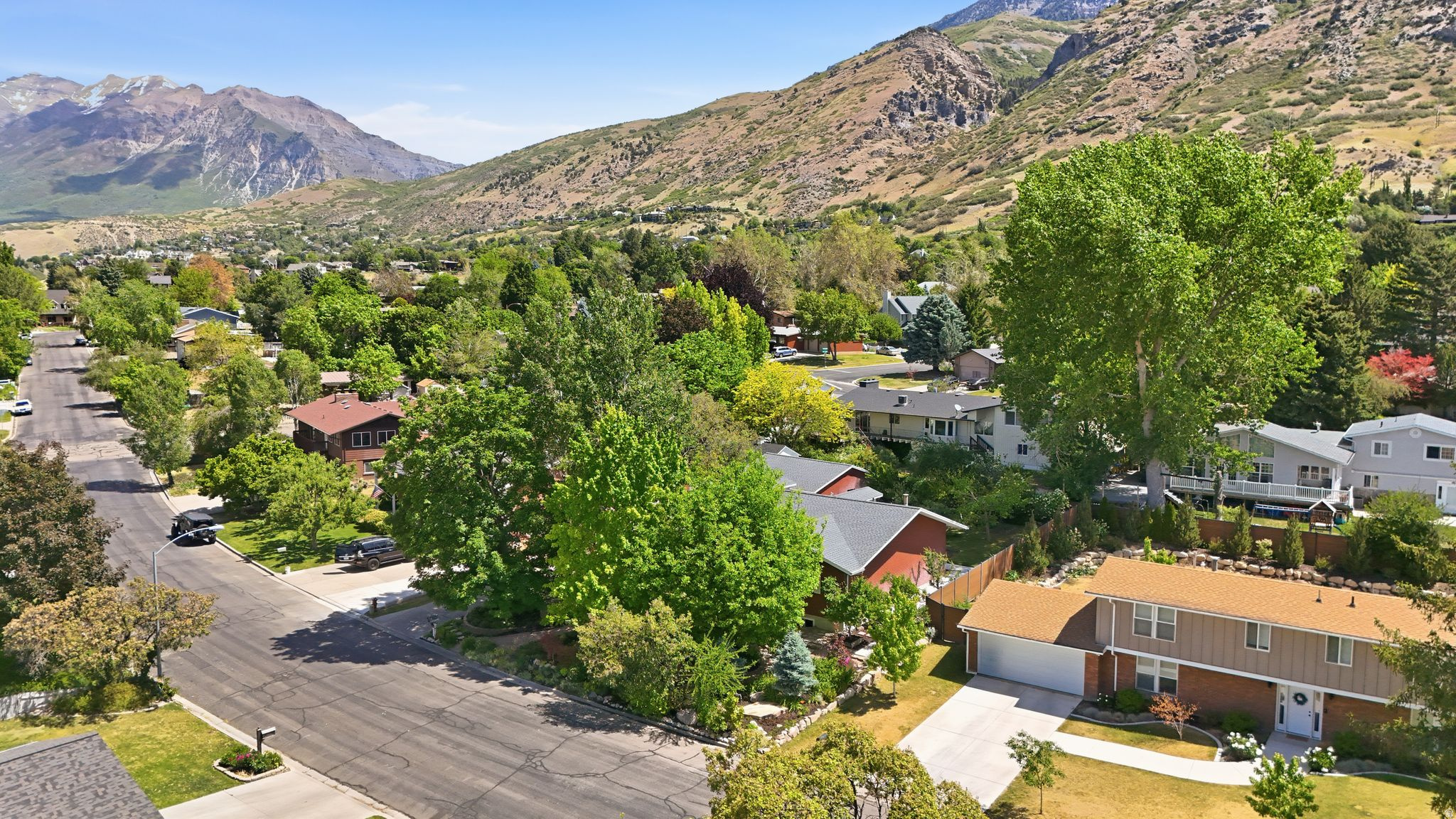 INDIAN HILLS - Residential