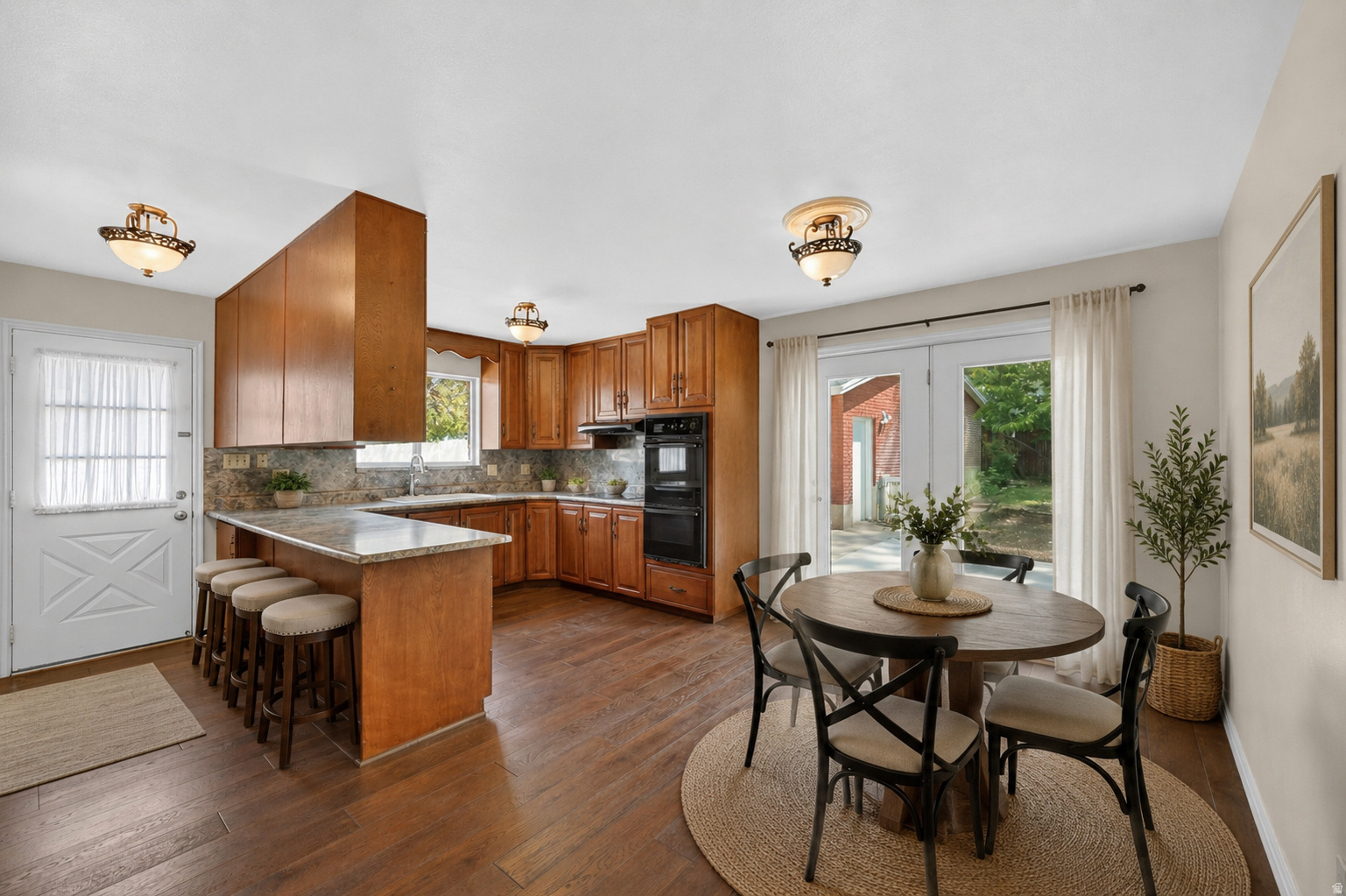 INDIAN HILLS - Residential