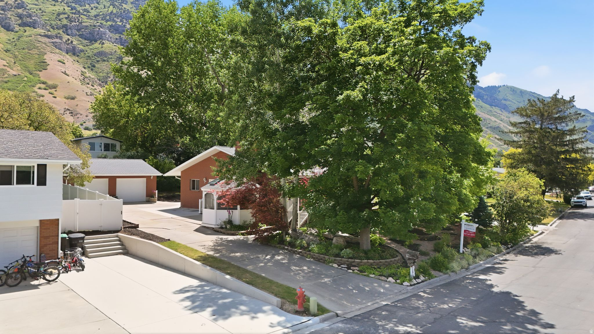 INDIAN HILLS - Residential