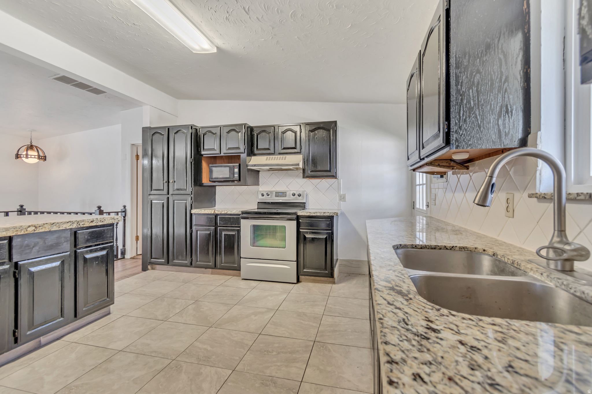 BLUE RIBBON ACRES - Residential