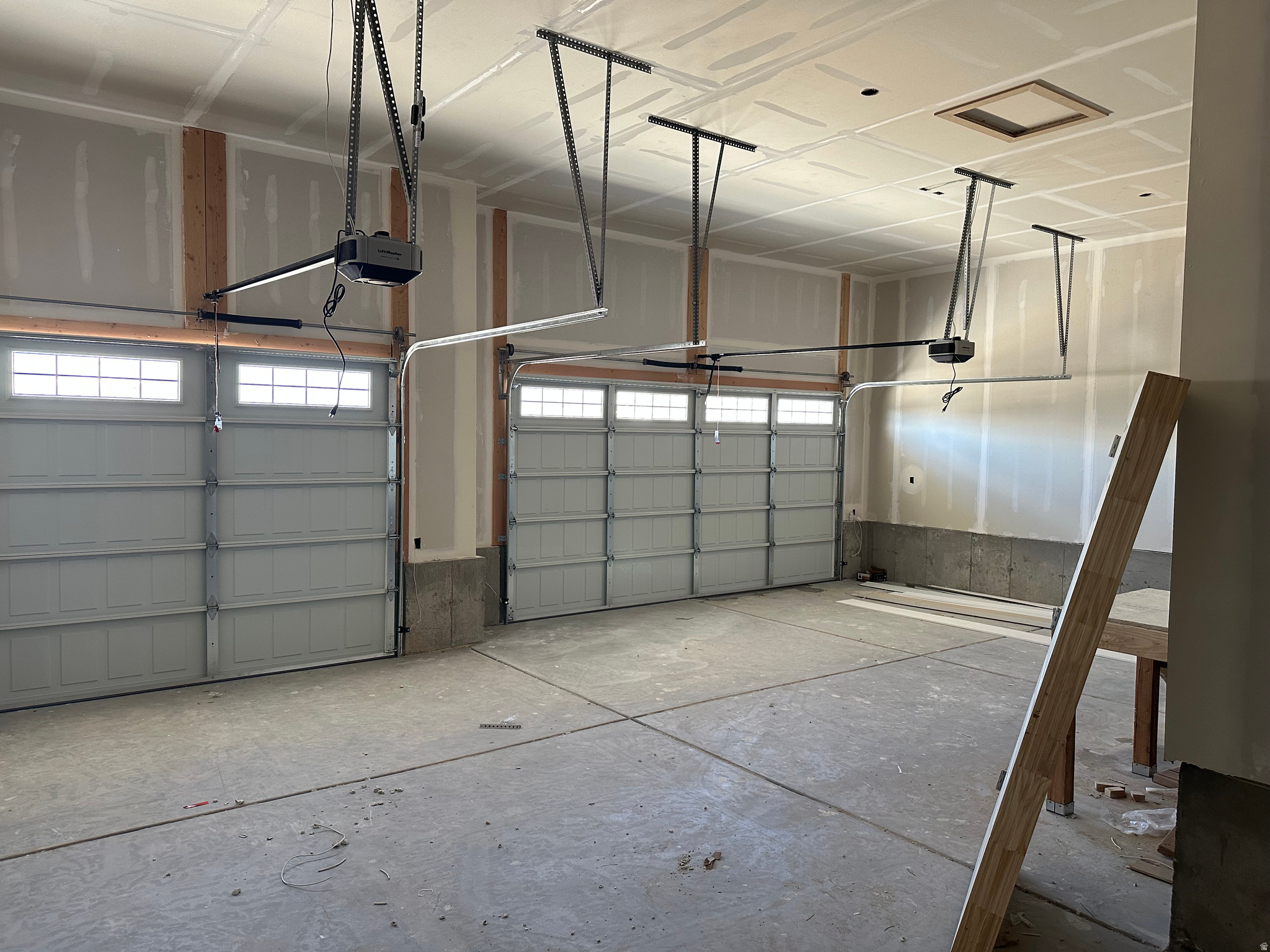 AMBLEVIEW ESTATES - Residential