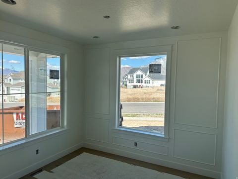 Tiny photo for 619 N EAGLECREST CIR #16, Elk Ridge, UT 84651 (MLS # 2151630)
