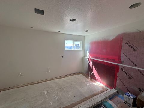 Tiny photo for 619 N EAGLECREST CIR #16, Elk Ridge, UT 84651 (MLS # 2151630)