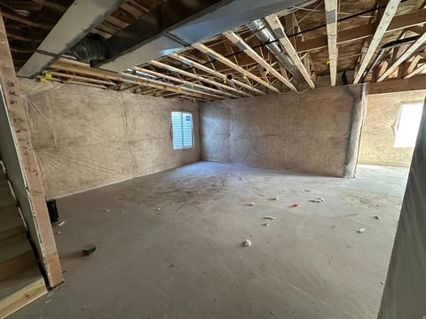 Tiny photo for 619 N EAGLECREST CIR #16, Elk Ridge, UT 84651 (MLS # 2151630)