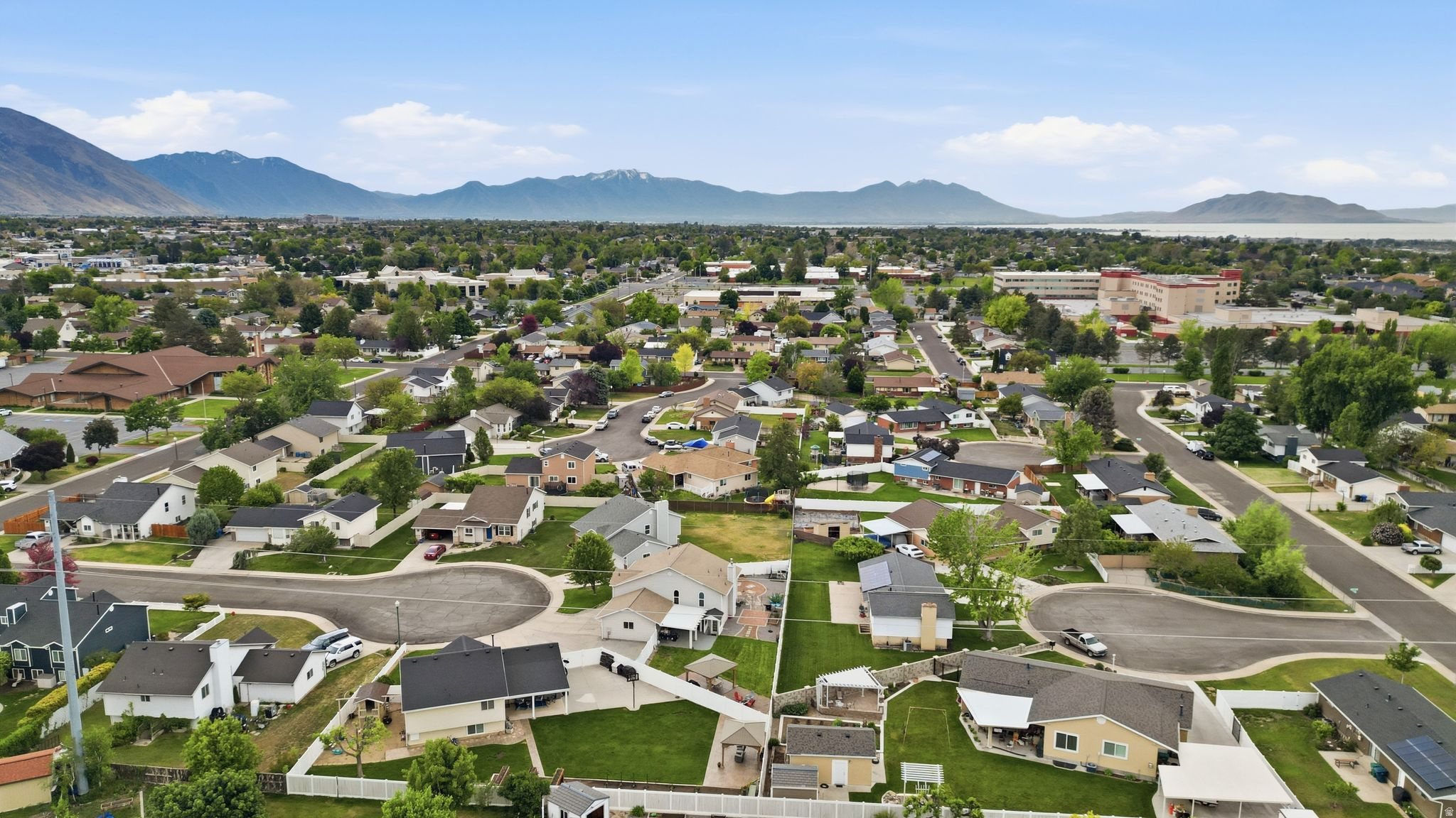 HOLLY GLENN - Residential
