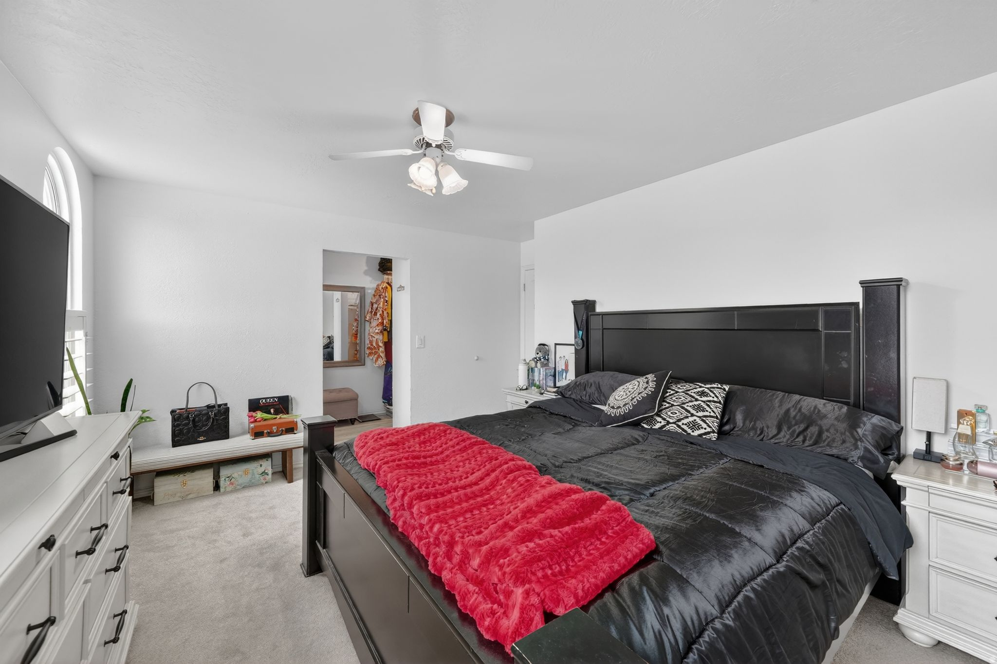 HOLLY GLENN - Residential