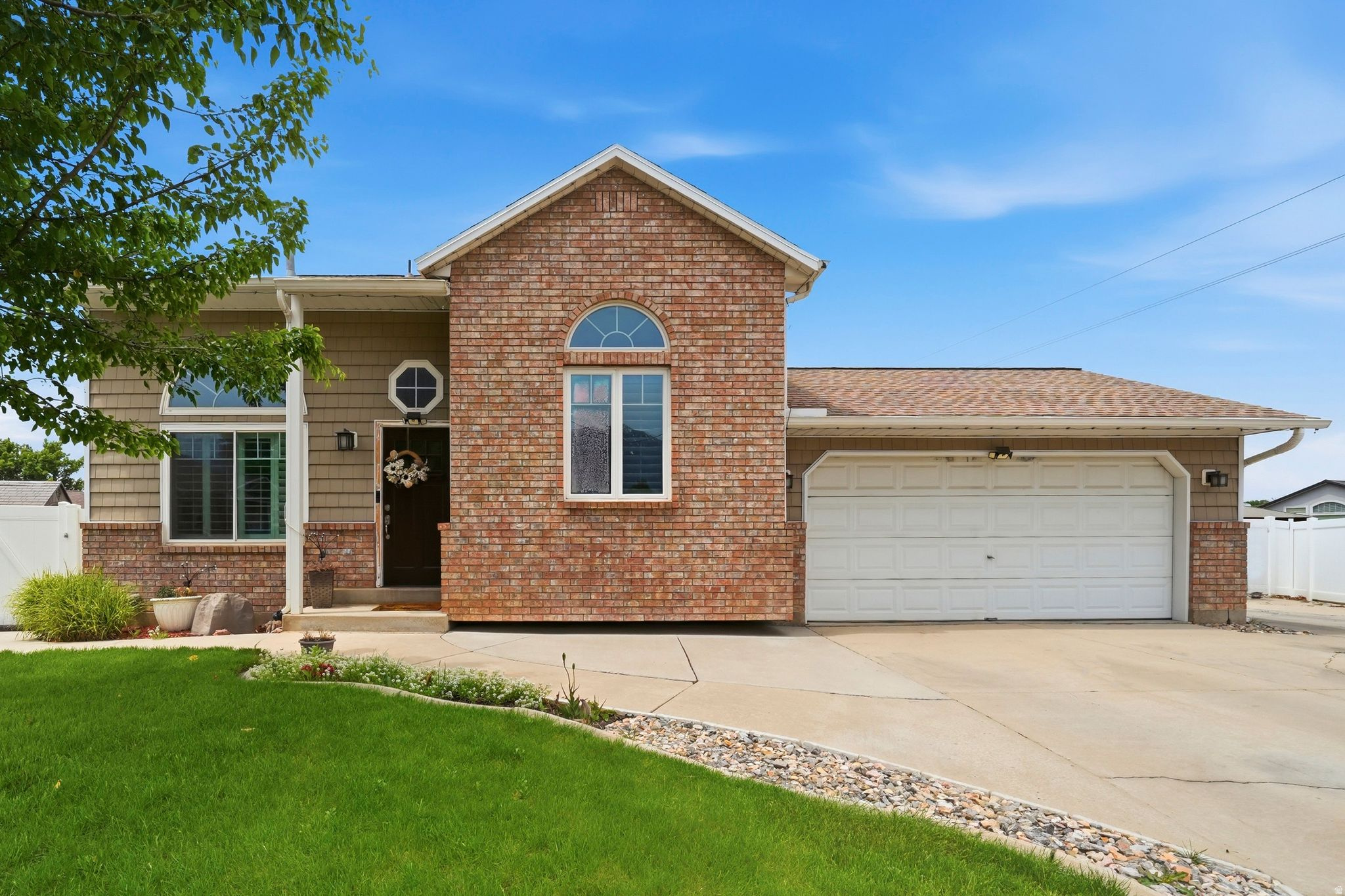 HOLLY GLENN - Residential