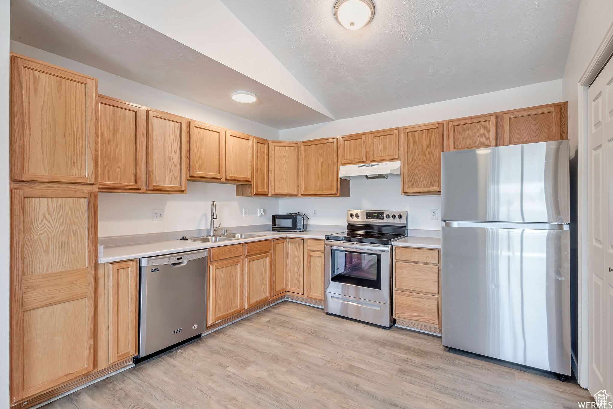 8065 W Copperfield Pl #32, Magna, Utah image 3