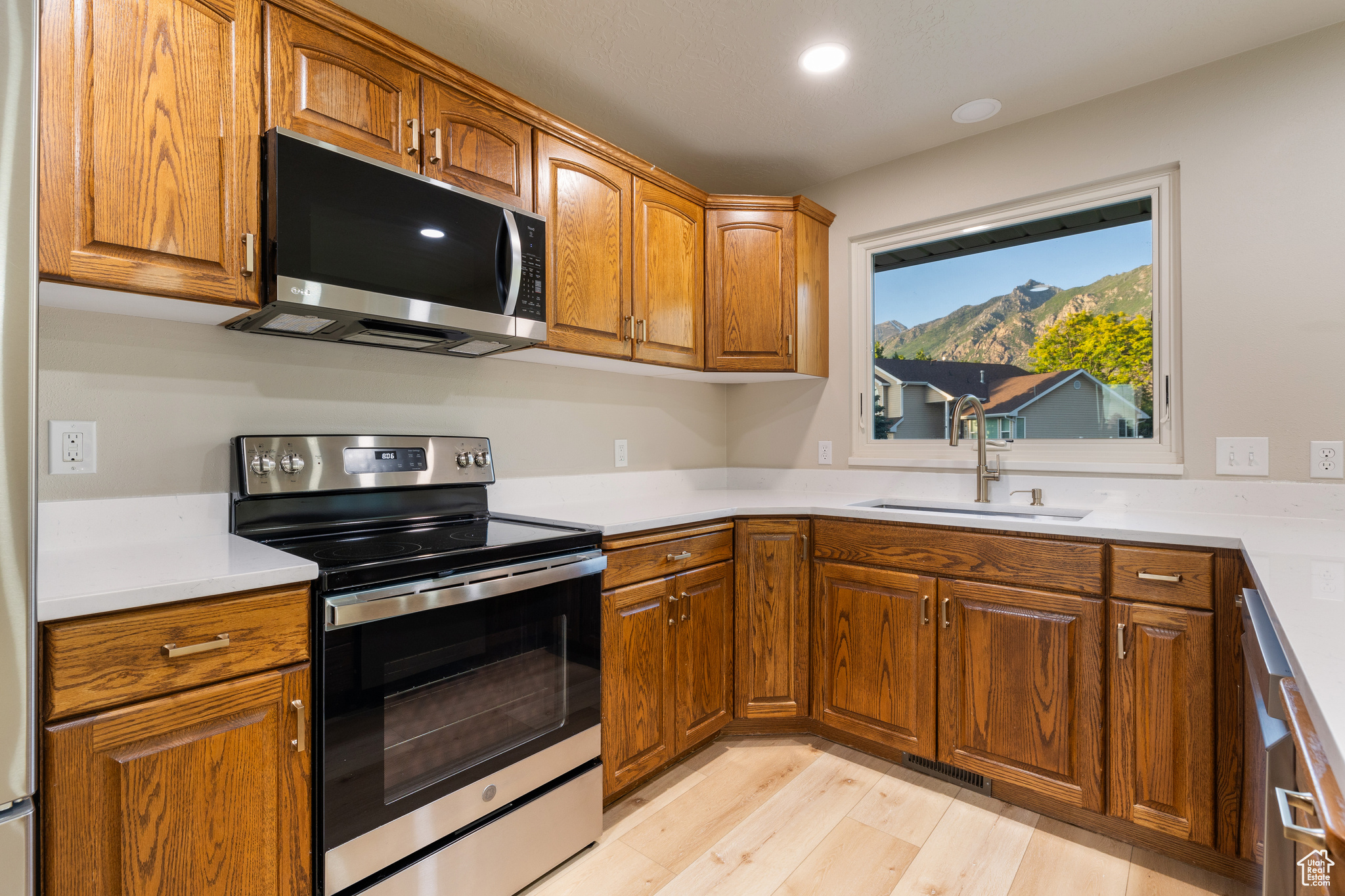 10861 N Panorama Dr, Highland, Utah image 5
