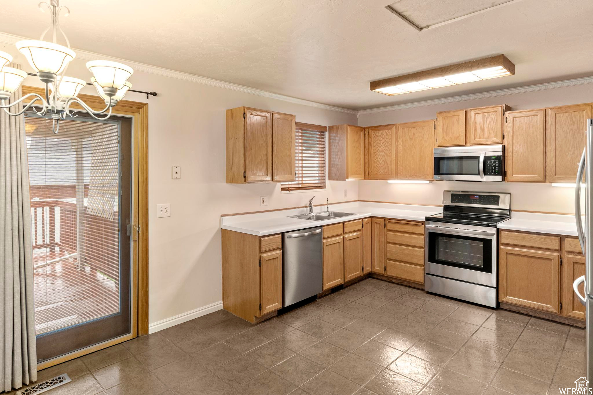 4261 S Rupp Ct, Taylorsville, Utah image 6
