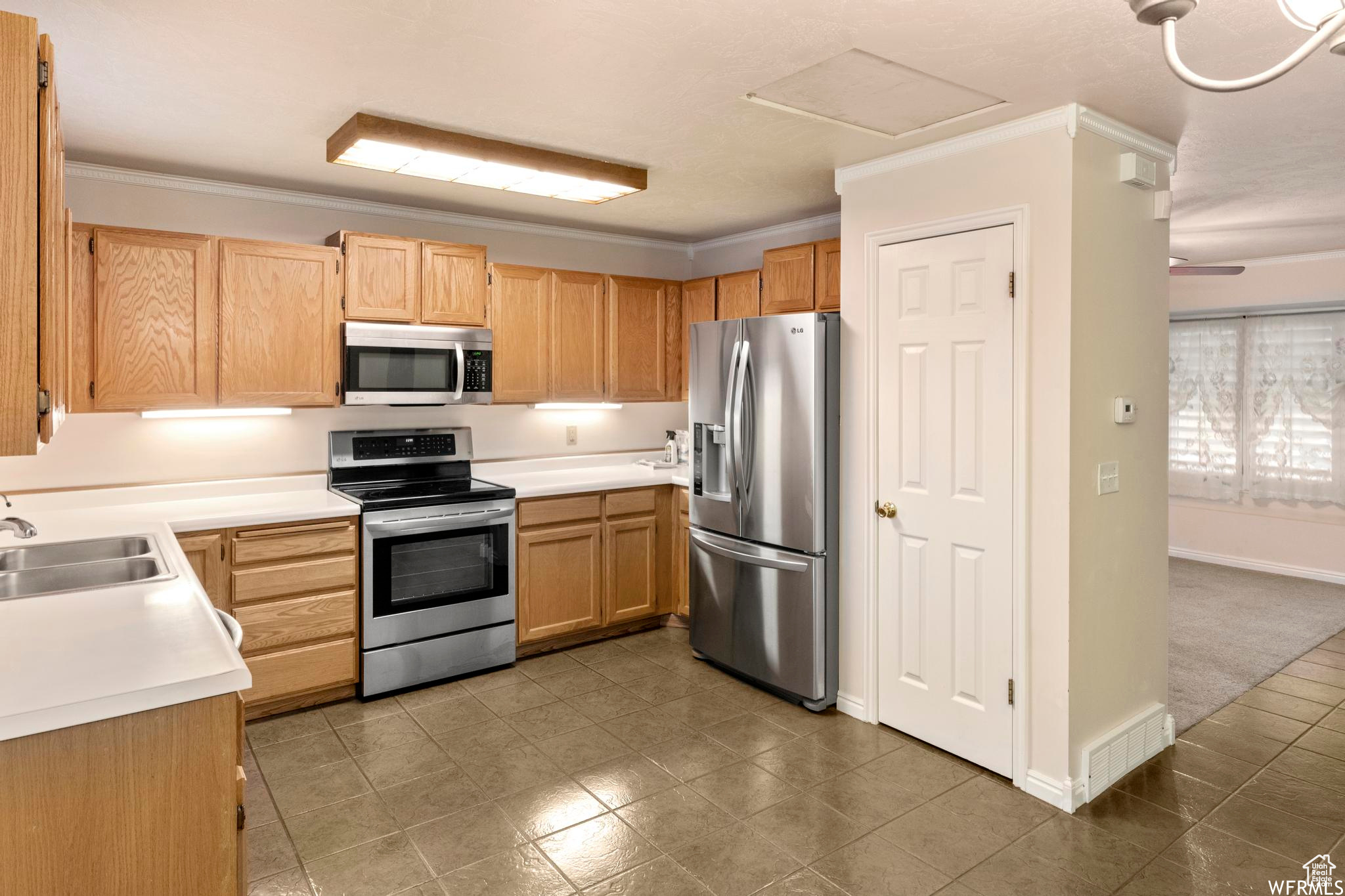 4261 S Rupp Ct, Taylorsville, Utah image 8
