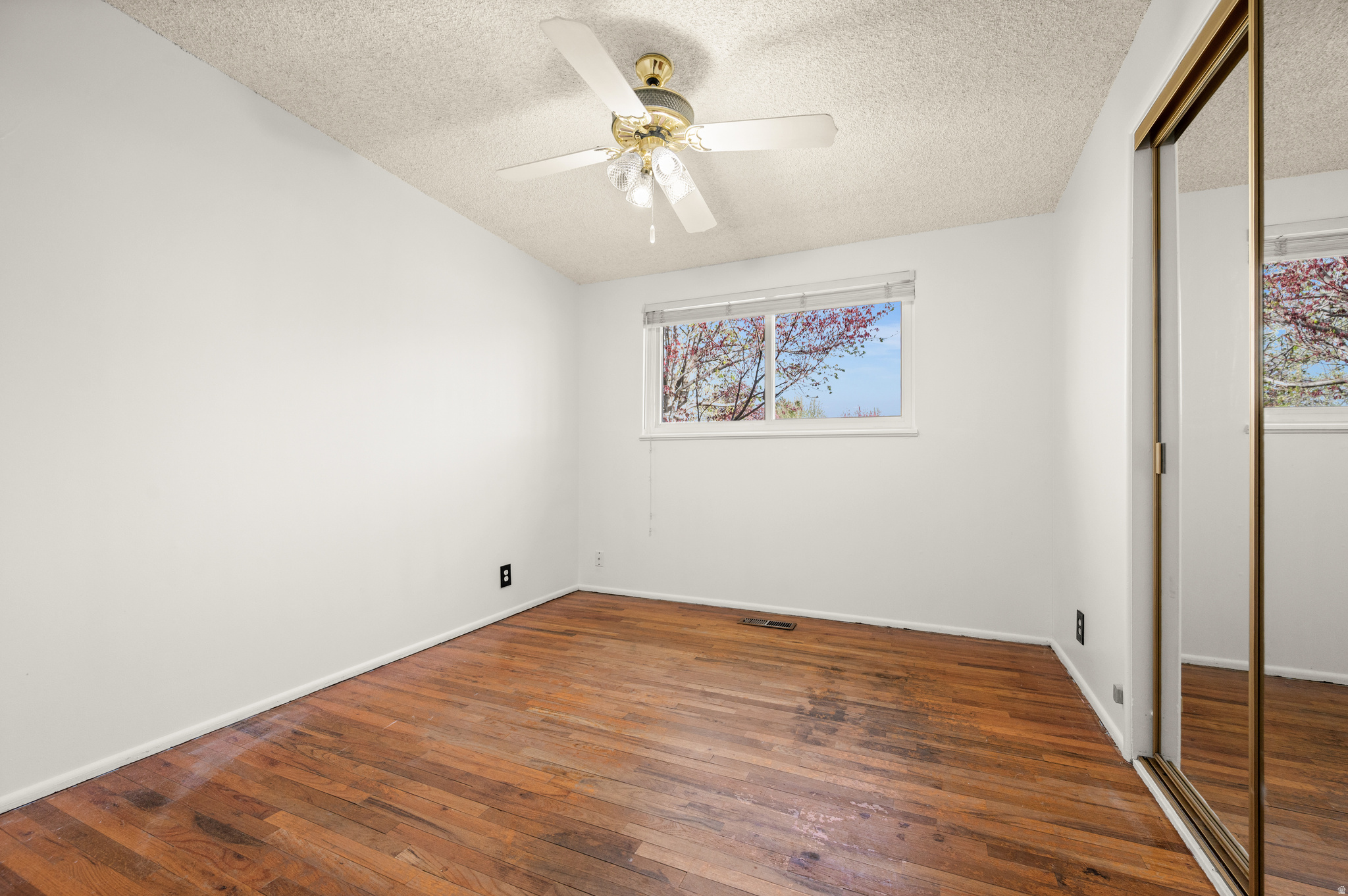 BEST VIEW SUB - Residential