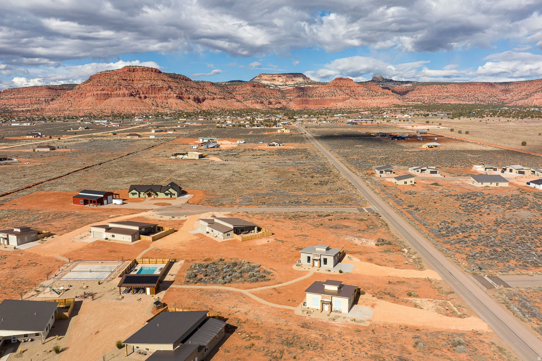 SUNFLOWER VALLEY ESTATES - Residential