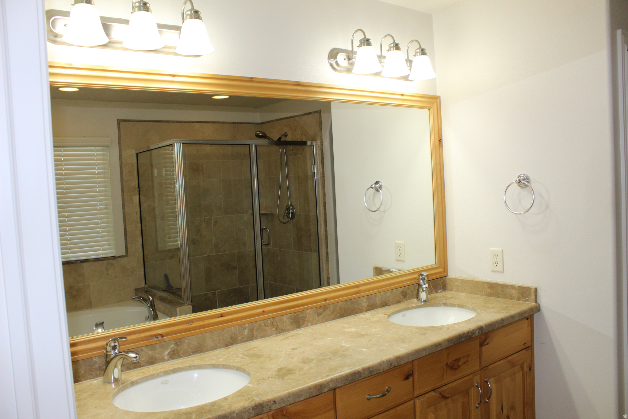 CANTERBURY NORTH - Residential