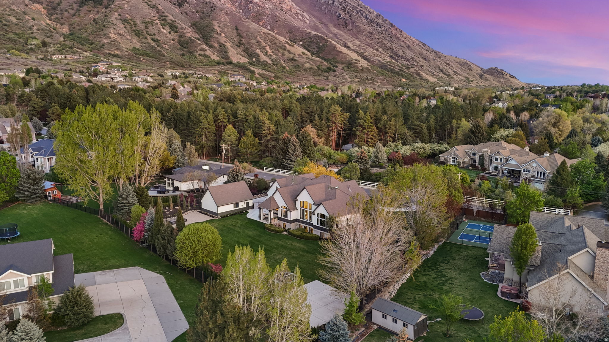 MOYLE ESTATES - Residential