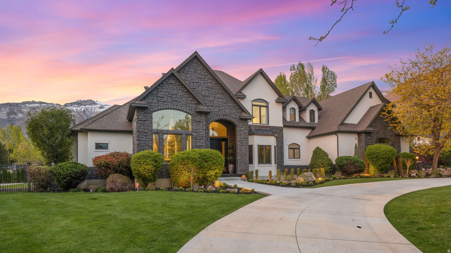 MOYLE ESTATES - Residential