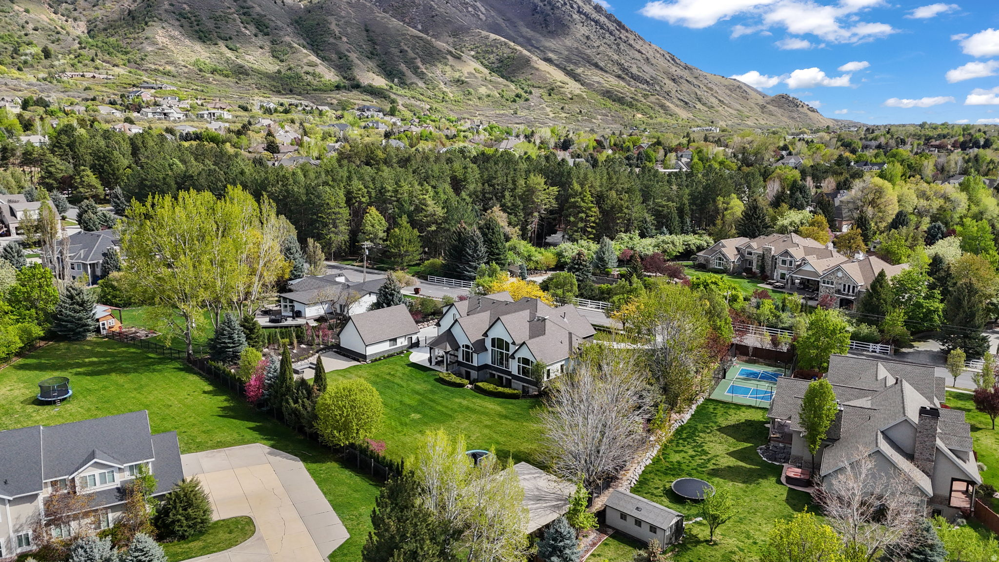 MOYLE ESTATES - Residential