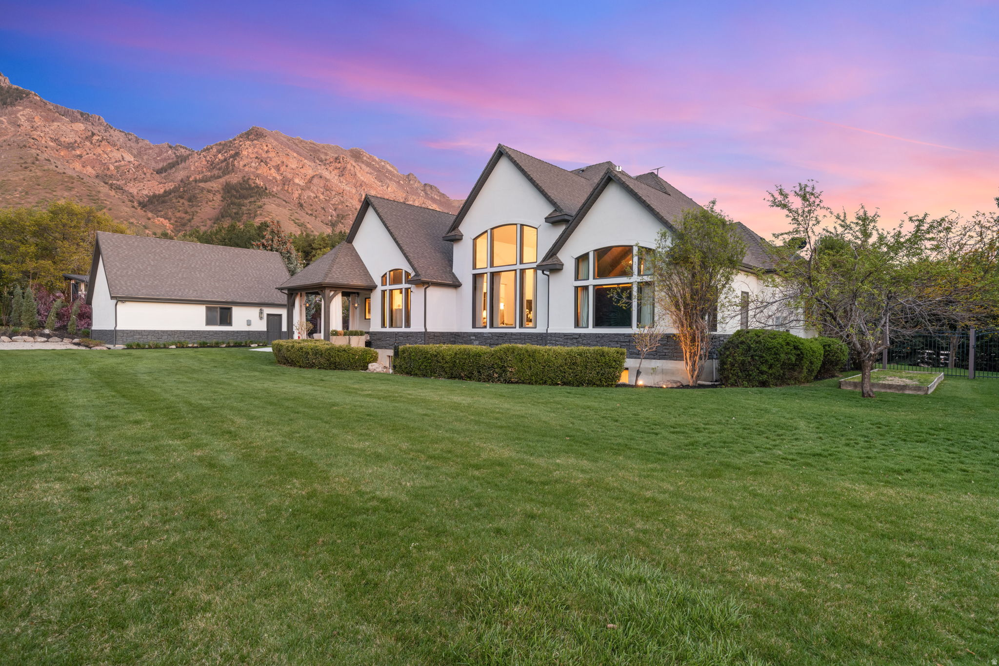 MOYLE ESTATES - Residential