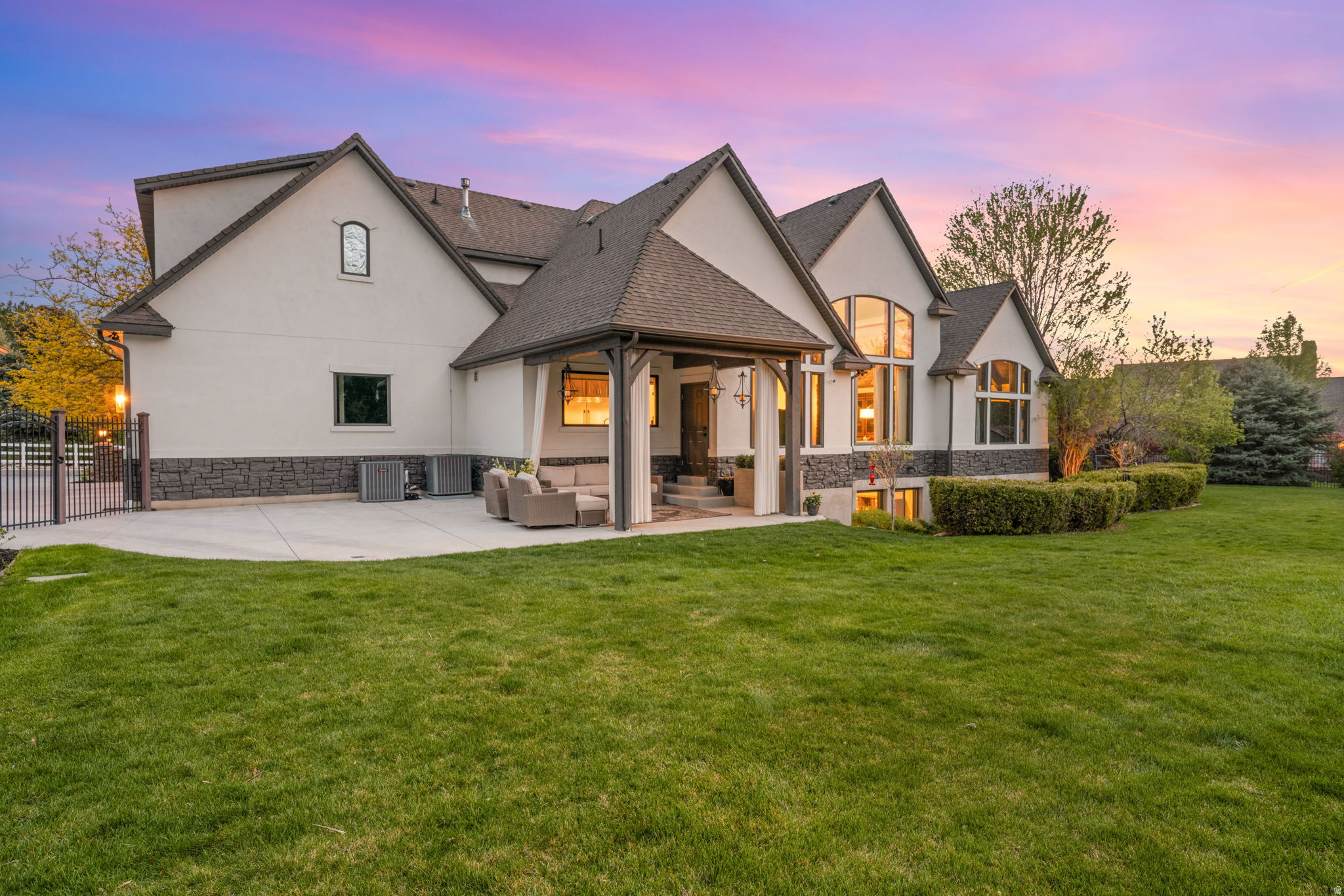 MOYLE ESTATES - Residential