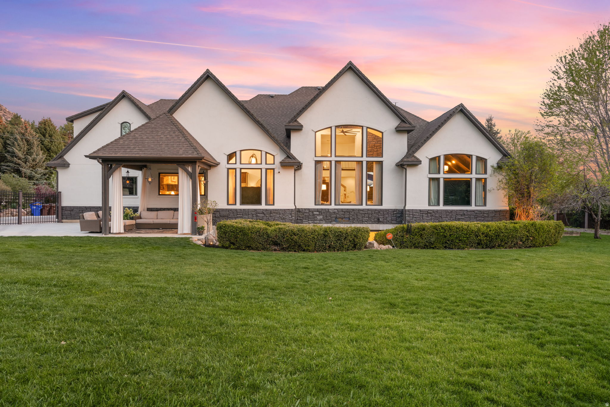 MOYLE ESTATES - Residential