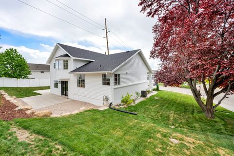 Tiny photo for 1128 N 850 E, Pleasant Grove, UT 84062 (MLS # 2138379)