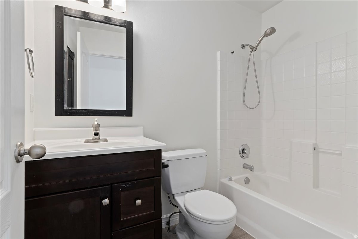 HAMILTON FARMS - Residential Lease