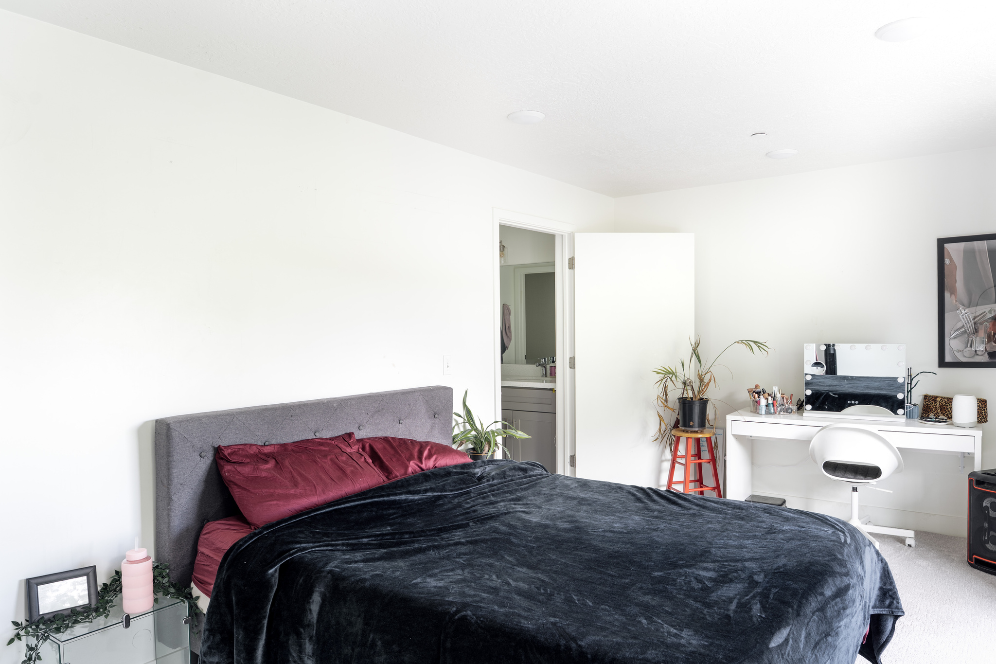 ROW 17 - Residential