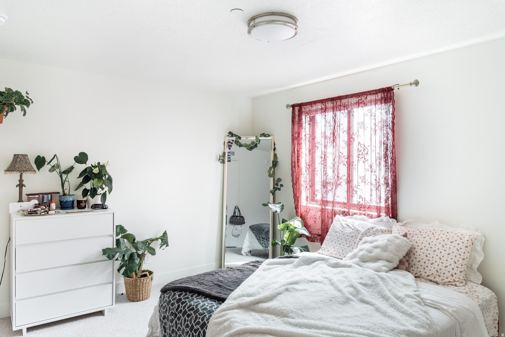 ROW 17 - Residential