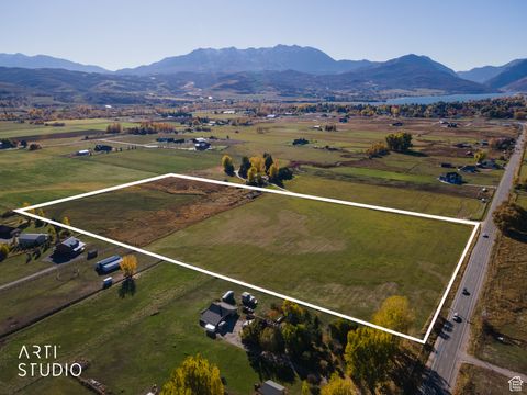 Photo of 8439 E HWY 39 S, Huntsville, UT 84317 (MLS # 2119519) Photo of 8439 E HWY 39 S, Huntsville, UT 84317 (MLS # 2119519)