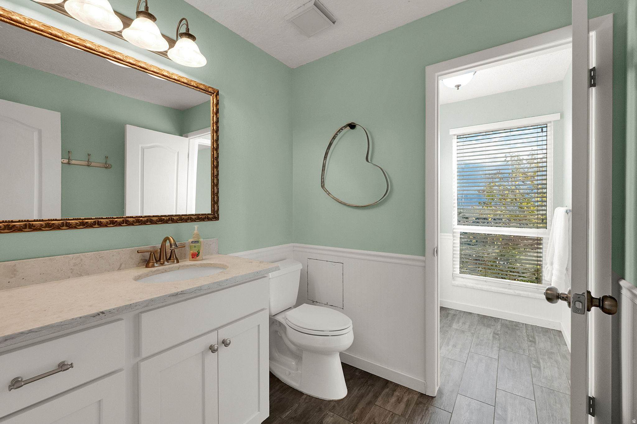 ROCKET HEIGHTS - Residential