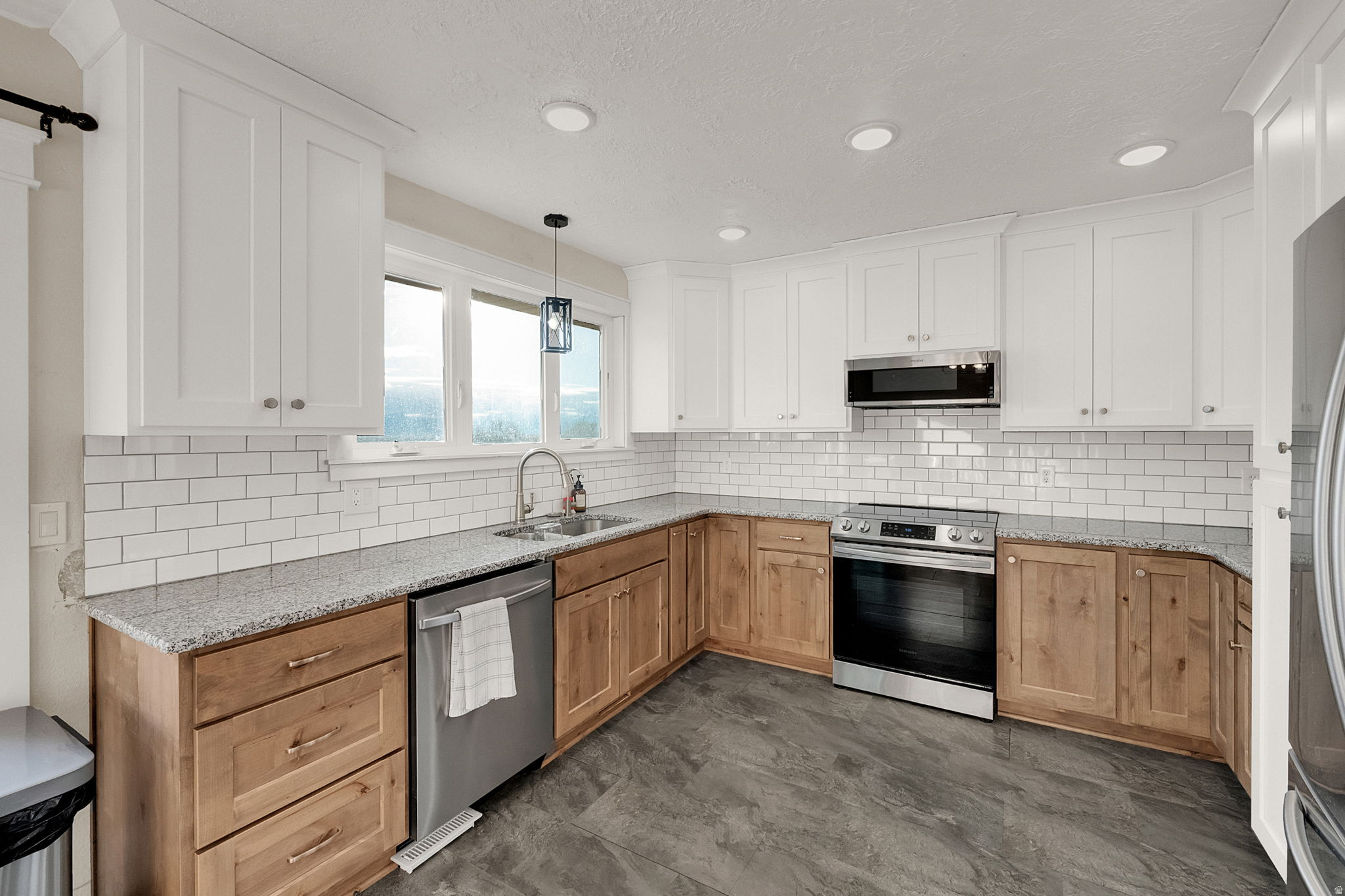 ROCKET HEIGHTS - Residential