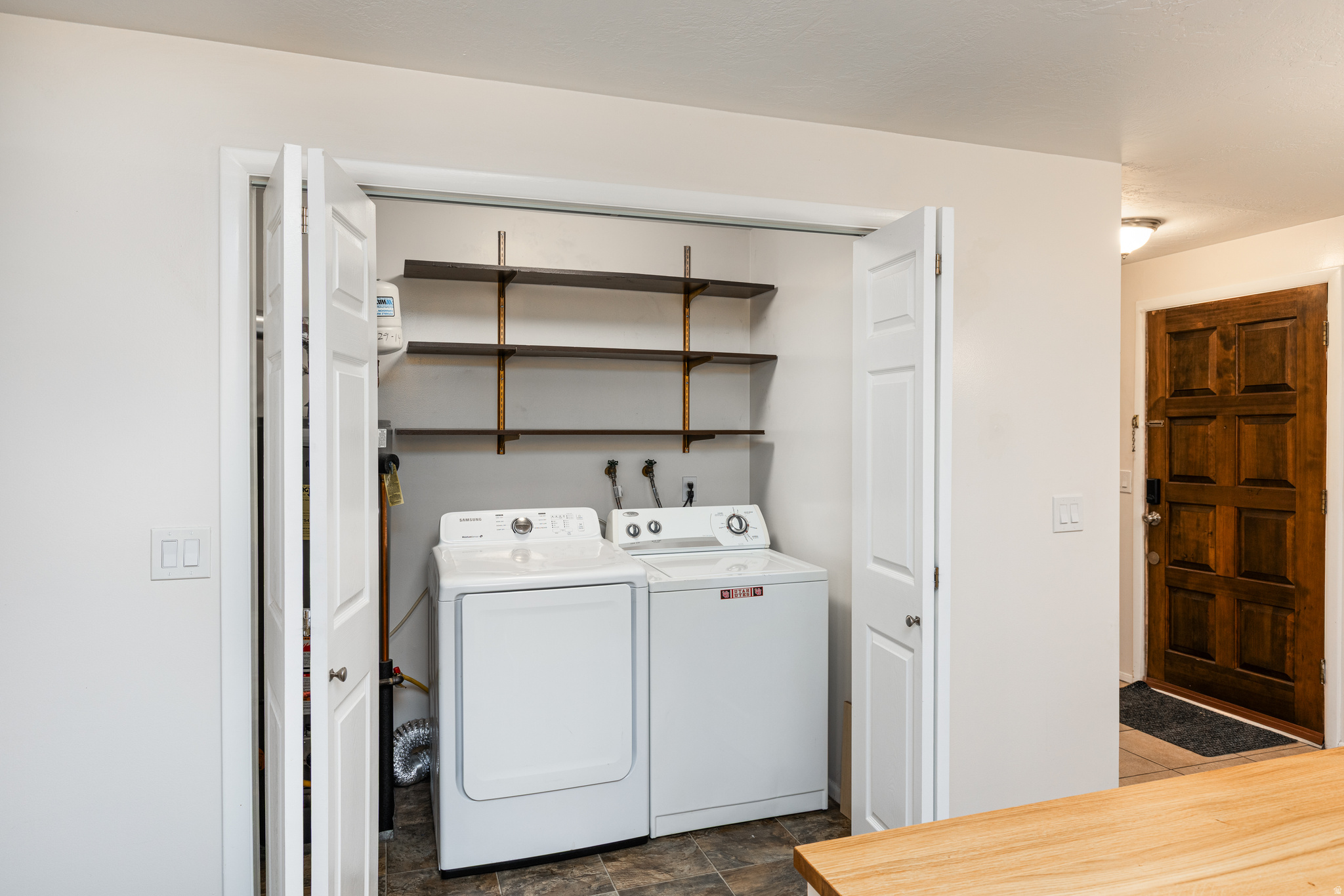 MT VERNON COVE - Residential