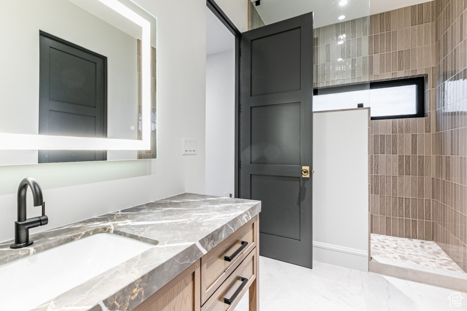 HIDEOUT CANYON - Residential