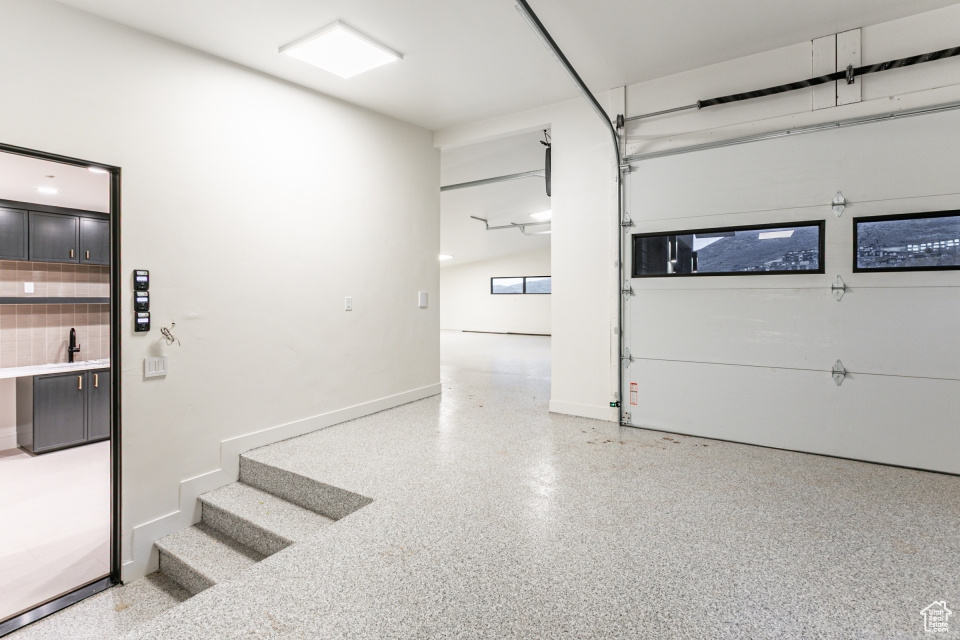 HIDEOUT CANYON - Residential