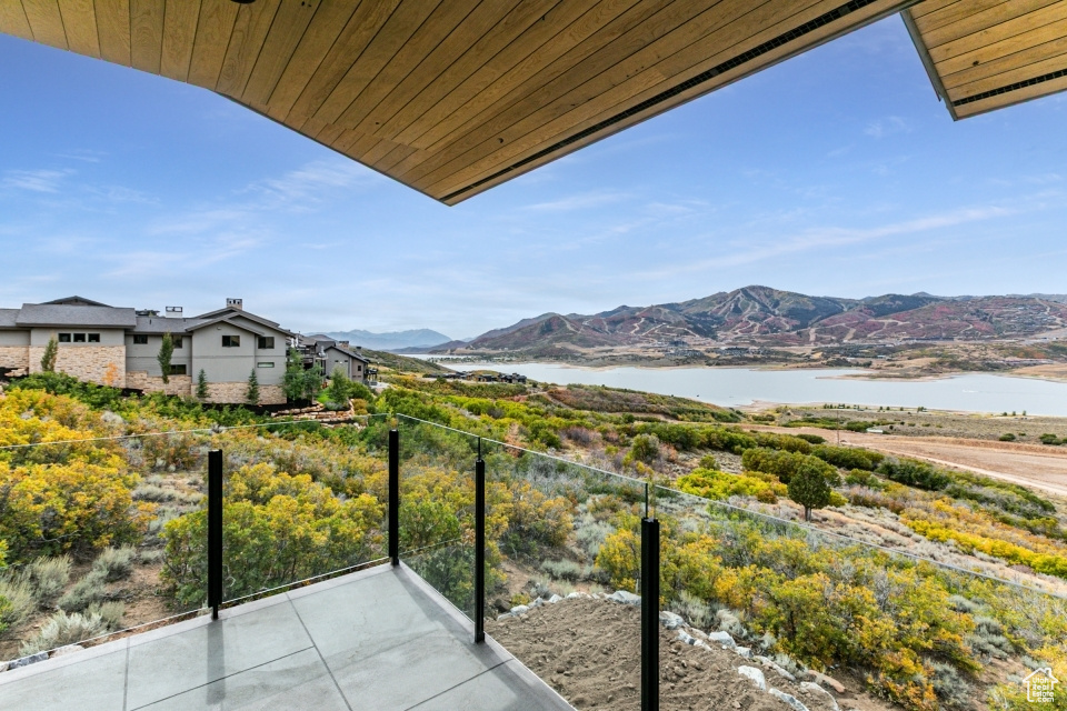 HIDEOUT CANYON - Residential