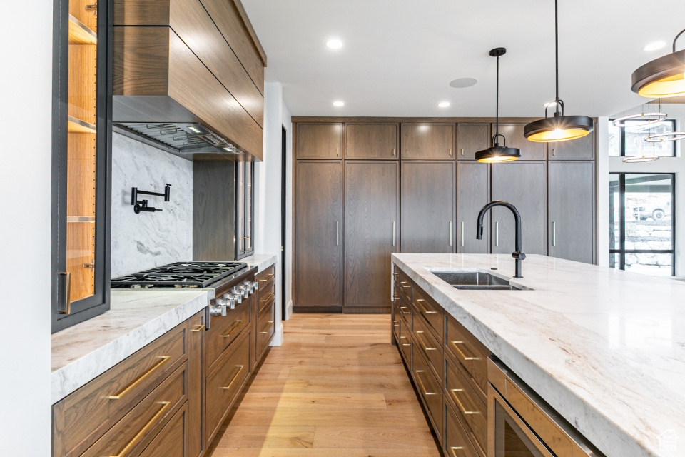 HIDEOUT CANYON - Residential