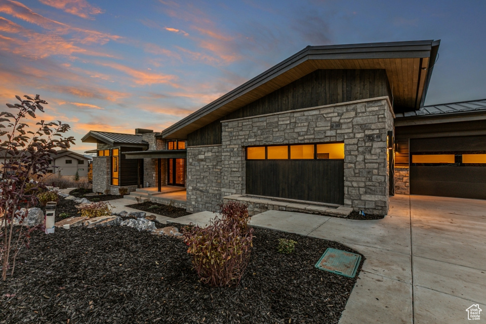 HIDEOUT CANYON - Residential