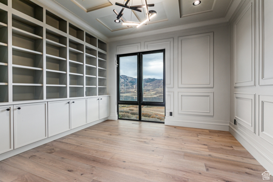 HIDEOUT CANYON - Residential