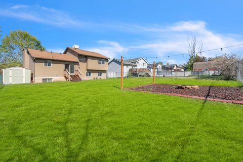 Tiny photo for 1052 N 1000 E, Layton, UT 84040 (MLS # 2154446)