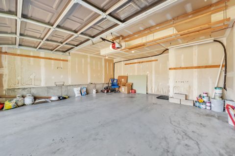 Tiny photo for 1052 N 1000 E, Layton, UT 84040 (MLS # 2154446)