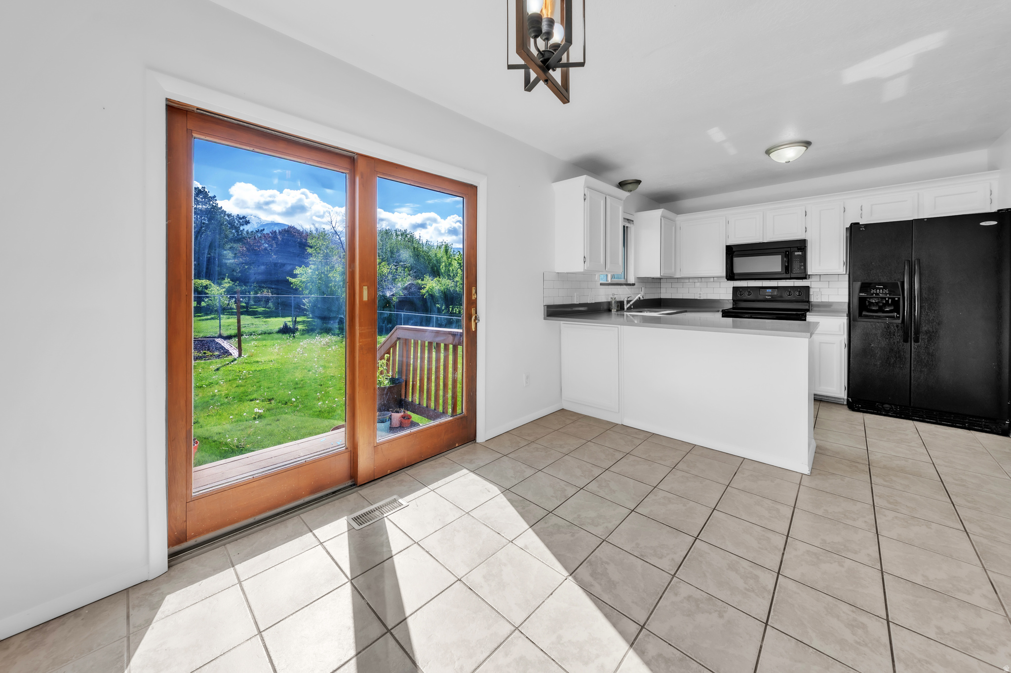 EAST MEADOWS NO 2 - Residential