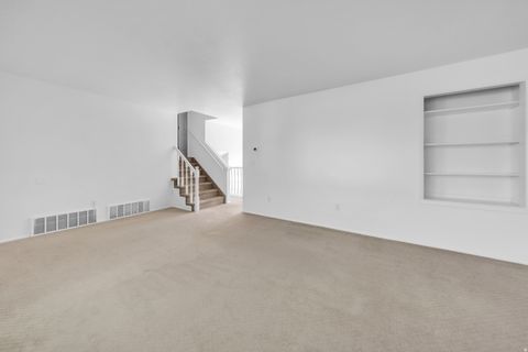 Tiny photo for 1052 N 1000 E, Layton, UT 84040 (MLS # 2154446)