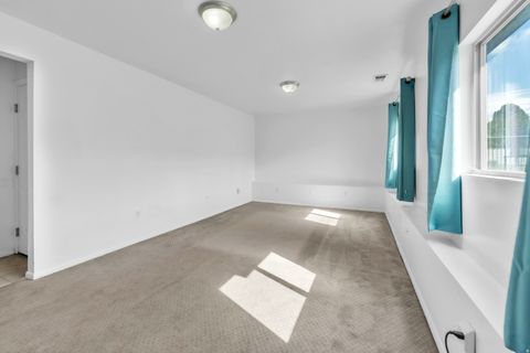 Tiny photo for 1052 N 1000 E, Layton, UT 84040 (MLS # 2154446)