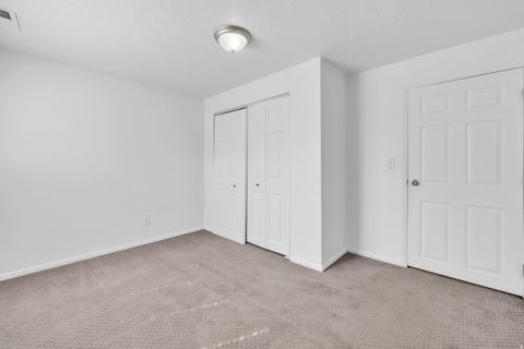Tiny photo for 1052 N 1000 E, Layton, UT 84040 (MLS # 2154446)