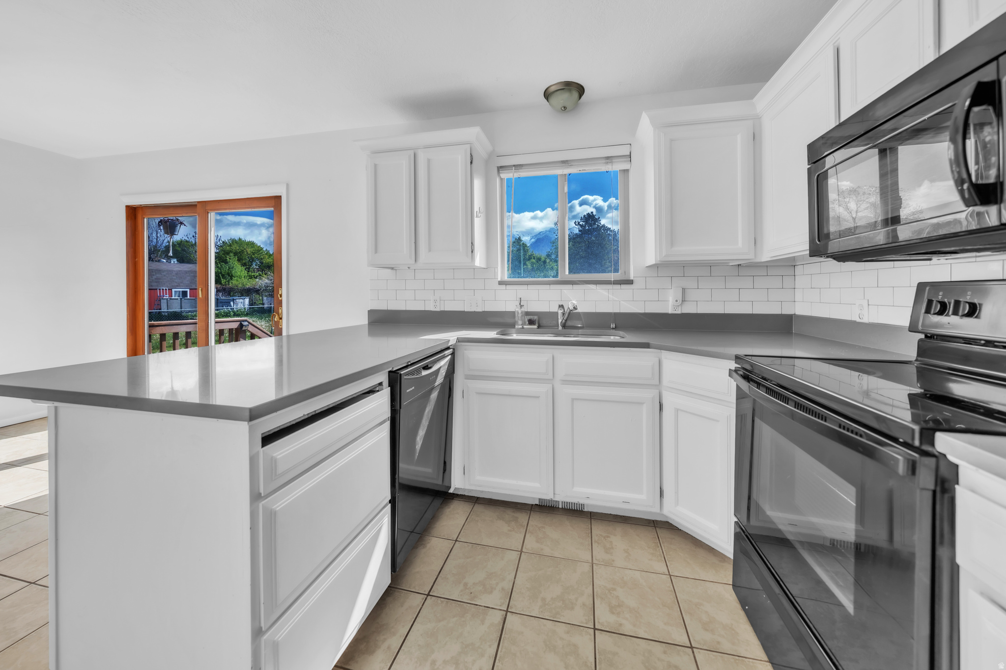 EAST MEADOWS NO 2 - Residential